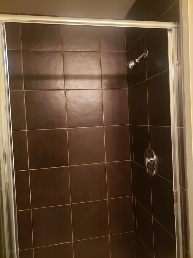 Building Photo - Wonderful Two story Penthouse Condo! Water...