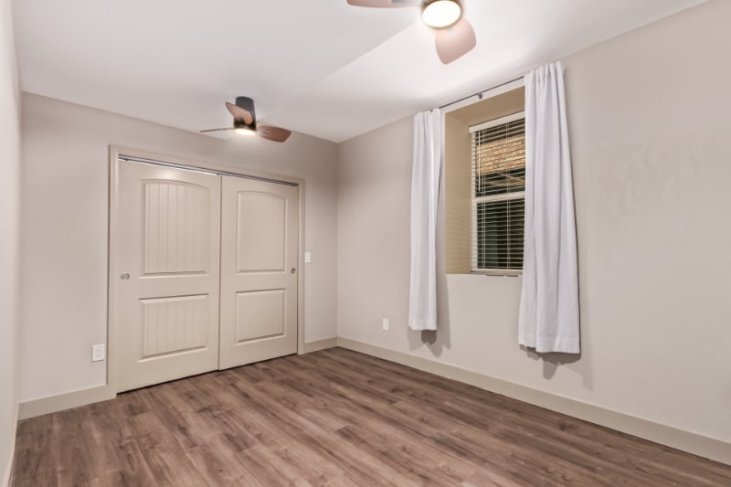 Building Photo - 3208 Fillmore St