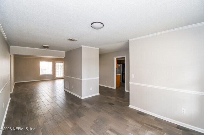 Building Photo - 12620 Dunraven Trail