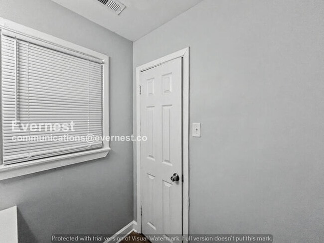 Building Photo - 835 Margo Ln