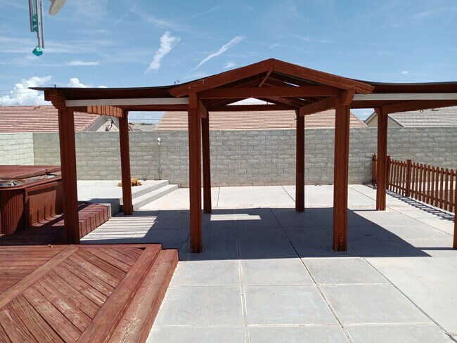 Building Photo - Adorable Single Story 3/2/2 car Ready Now