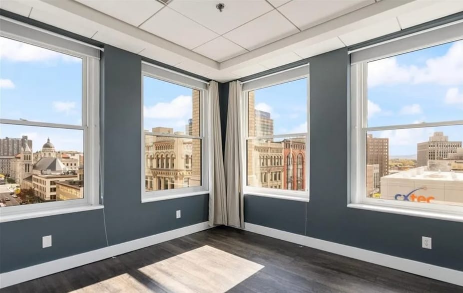 Building Photo - 108 W Jefferson St