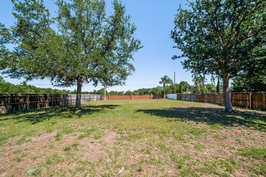Building Photo - 1451 Stoneywood Way