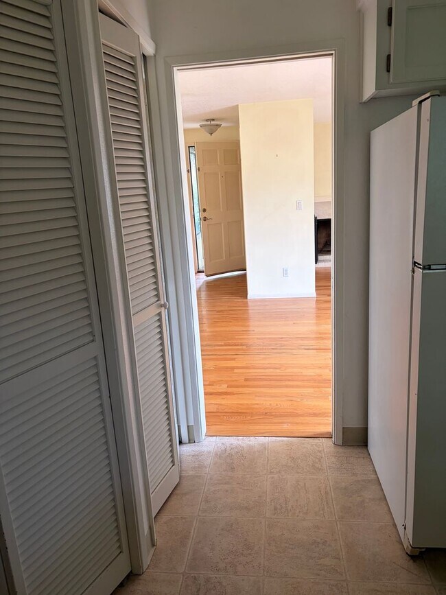 Building Photo - 2 Bedroom Duplex in Newberg