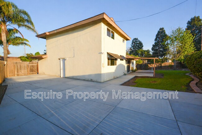 Building Photo - 729 Mardigras Ct