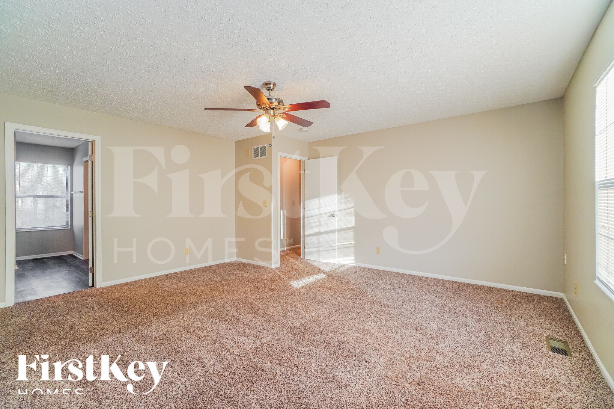 Building Photo - 2722 Hardwood Ave