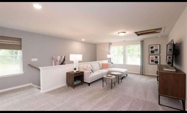 Building Photo - 311 Wells Cir