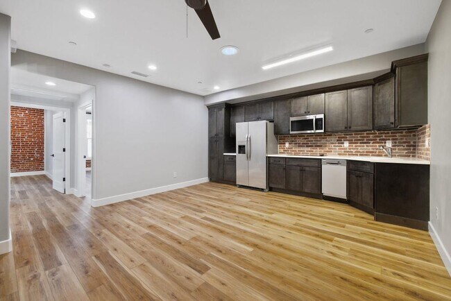 Building Photo - 147 S K St