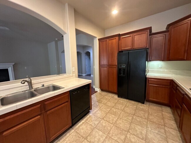 Building Photo - 4333 Reveil Ln