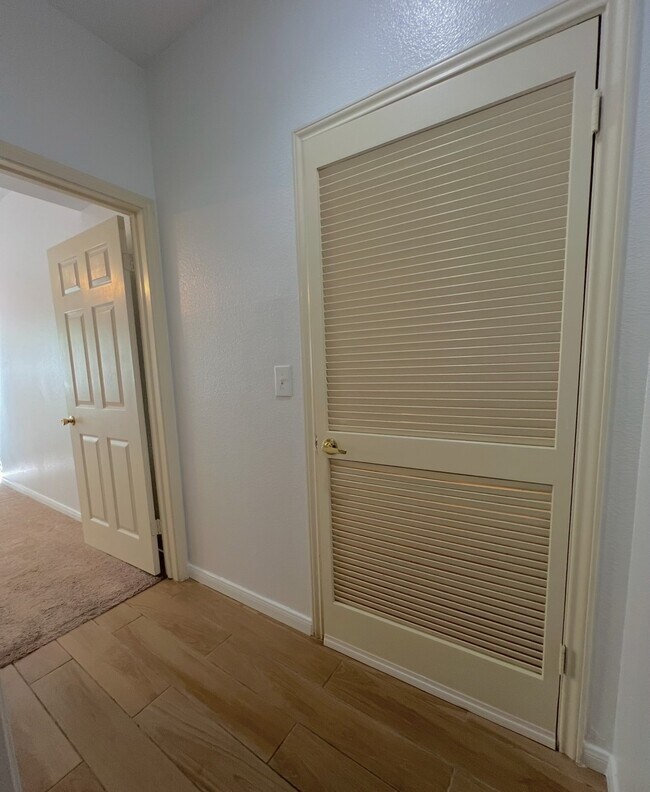 Building Photo - 3231 Allen Pkwy