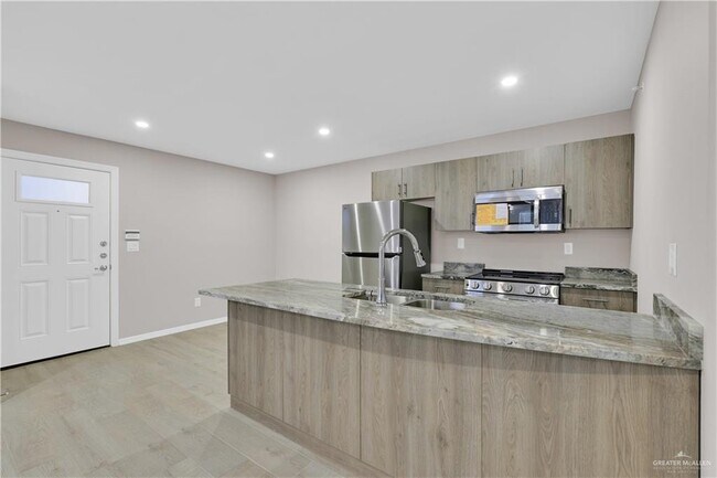 Building Photo - 15 N 23rd St