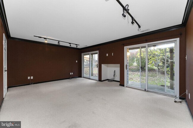 Building Photo - 56 Cabot Dr