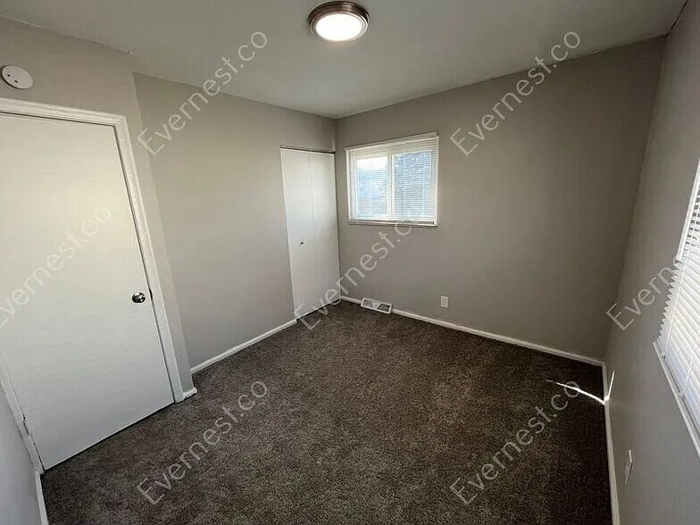 Building Photo - 3629 Waldorf Dr