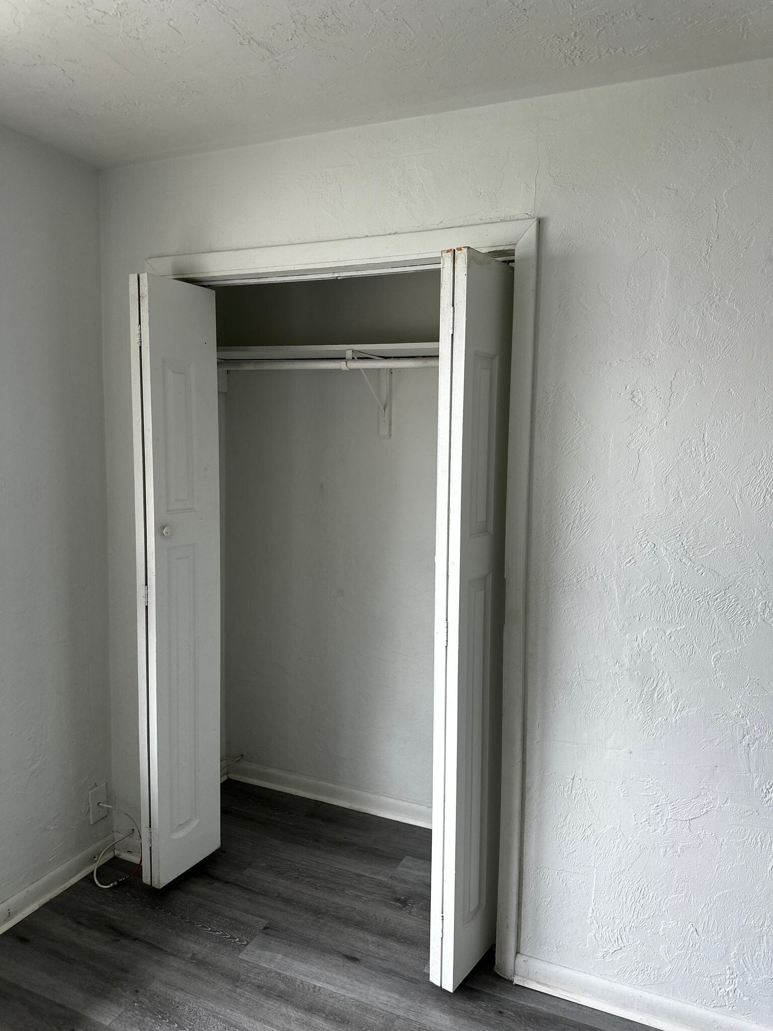 Building Photo - 1120 N Sapodilla Ave