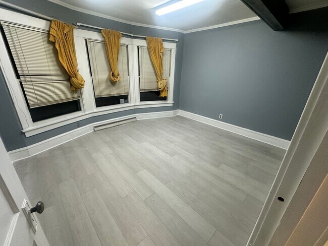 Building Photo - 1728 S 7th St