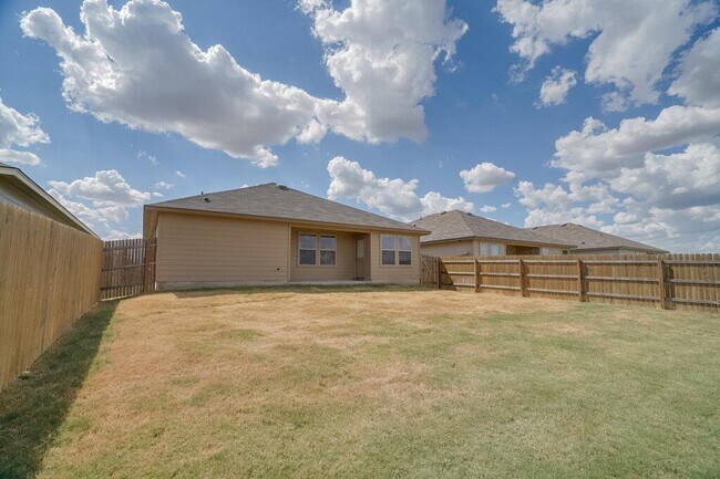 Building Photo - 521 Anconia Ct