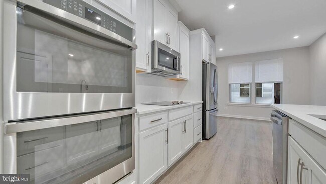 Building Photo - 13170 Arches Rd