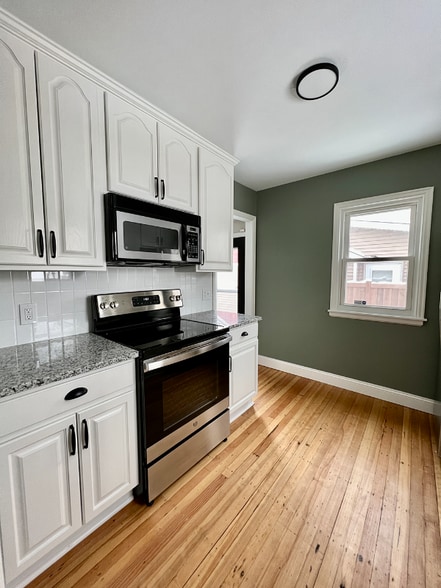 Building Photo - 3016 Kentucky Ave S