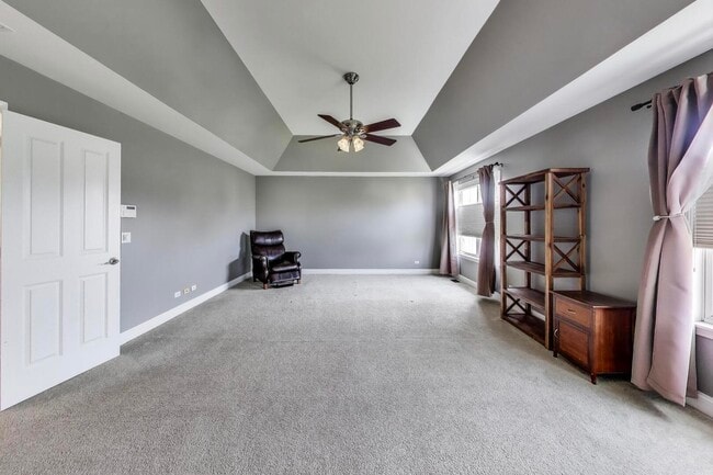 Building Photo - 613 Kinnear Cove