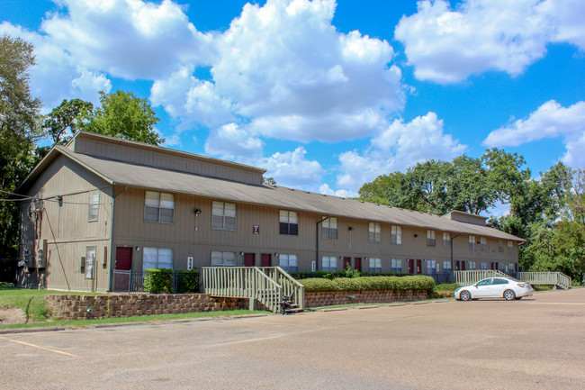 Building Photo - The Villas of Cherry Hollow