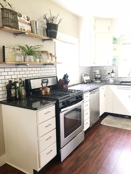 Kitchen - 7570 Fase St SE