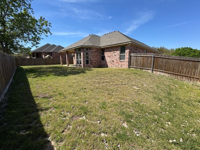 Building Photo - 1712 Iron Jacket Trail