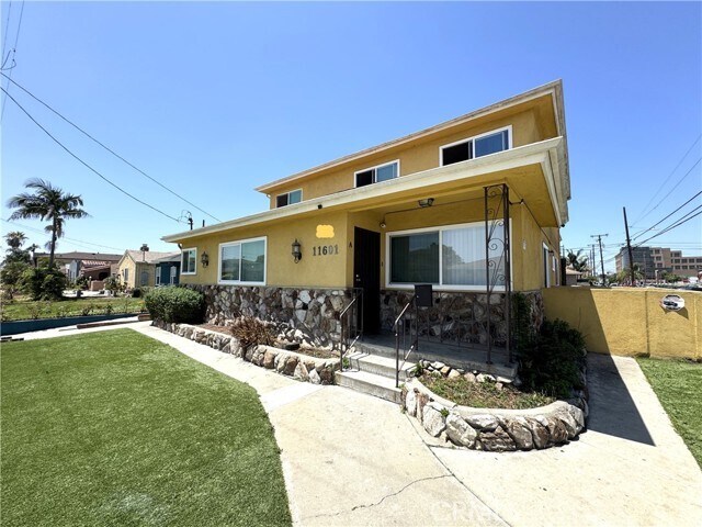 Primary Photo - 11601 Birch Ave