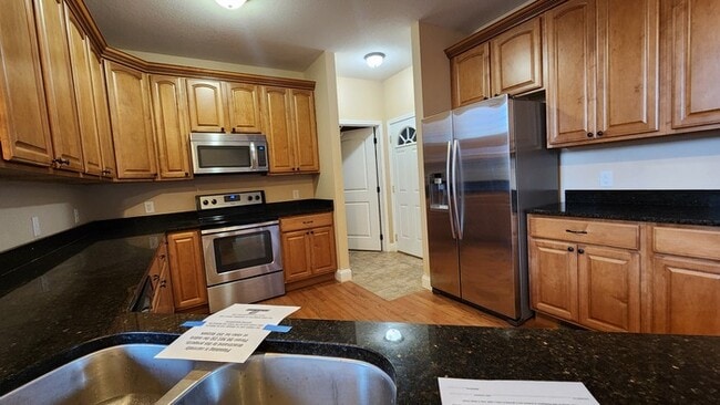 Building Photo - Boone Lake Condo for Lease