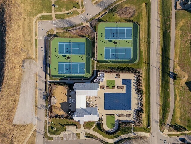 Building Photo - 1036 Clifton St