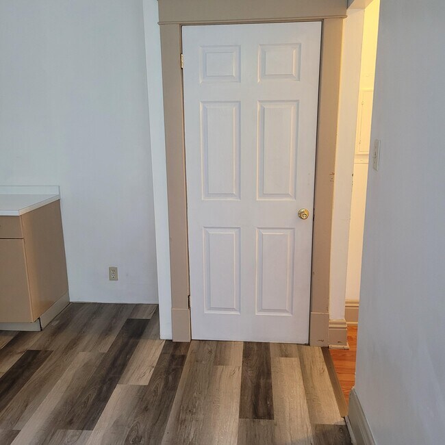 Building Photo - 1200 Race St