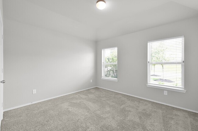 Building Photo - 8011 Dauntless Dr