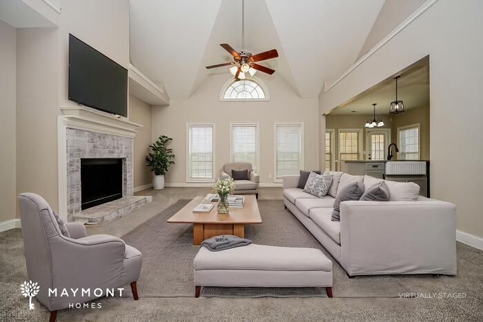 Building Photo - 256 Suffolk Way