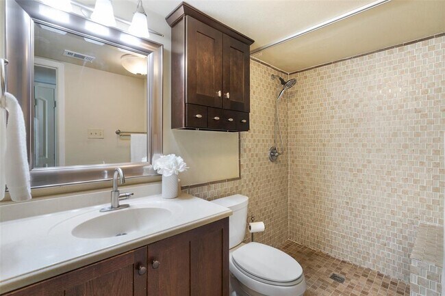 Building Photo - 2508 Cockburn Dr