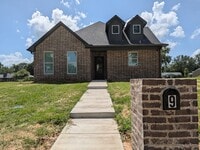 Building Photo - Pleasant Grove Home for Rent available Mid July!