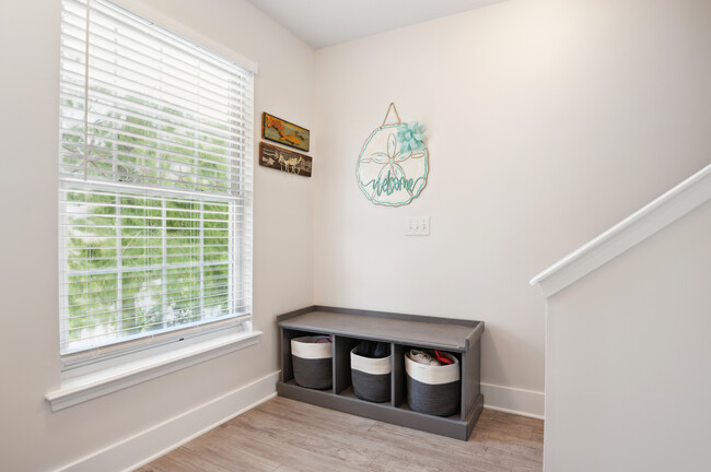 Building Photo - 200 Salt Air Dr