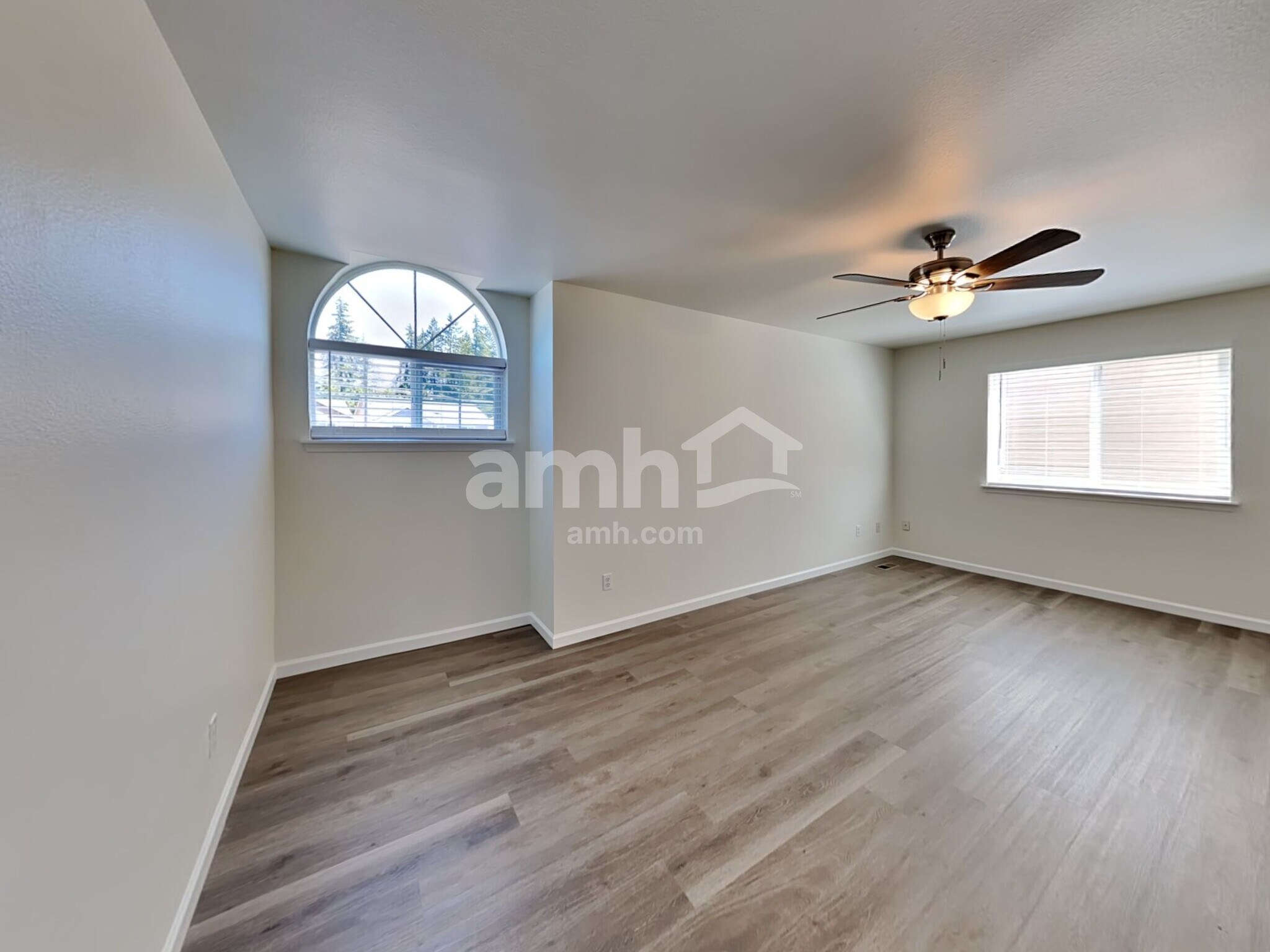 Building Photo - 17712 2nd Ave Ct E