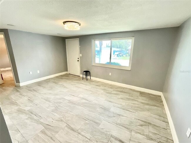 Building Photo - 9715 Gray Fox Ln