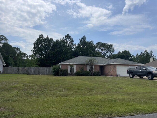 Building Photo - 2381 Hilton Dr