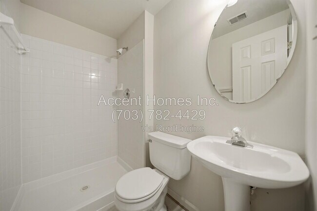 Building Photo - 6514 Osprey Point Ln
