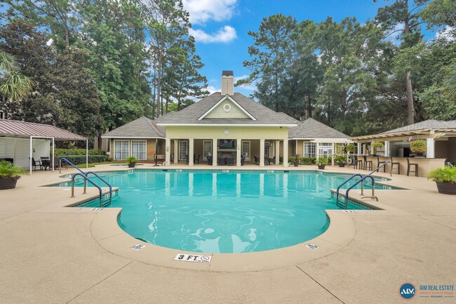 Building Photo - 1BR / 1BA Condo in Gated Summer House Comm...