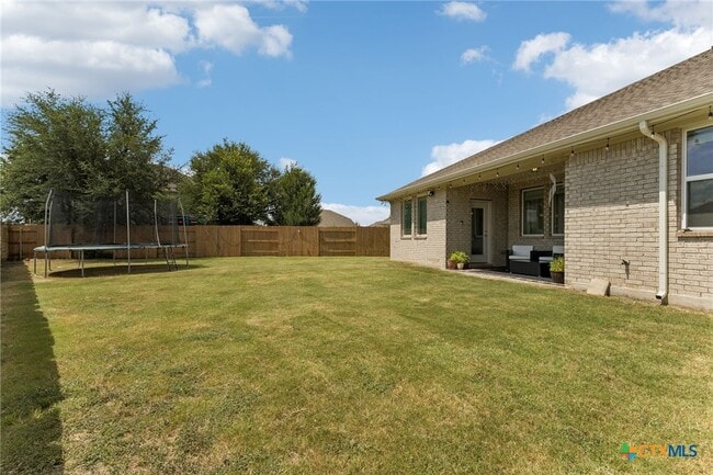 Building Photo - 228 High Mesa Dr