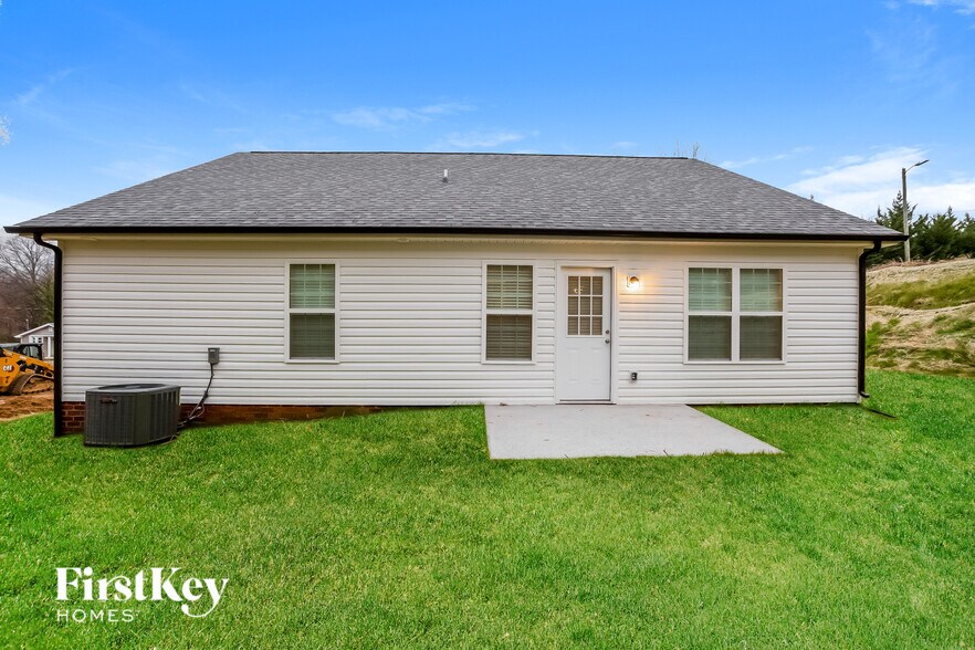 Building Photo - 145 McKinnon Ave NE