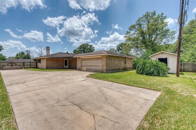 Building Photo - 4840 Arthur Ln