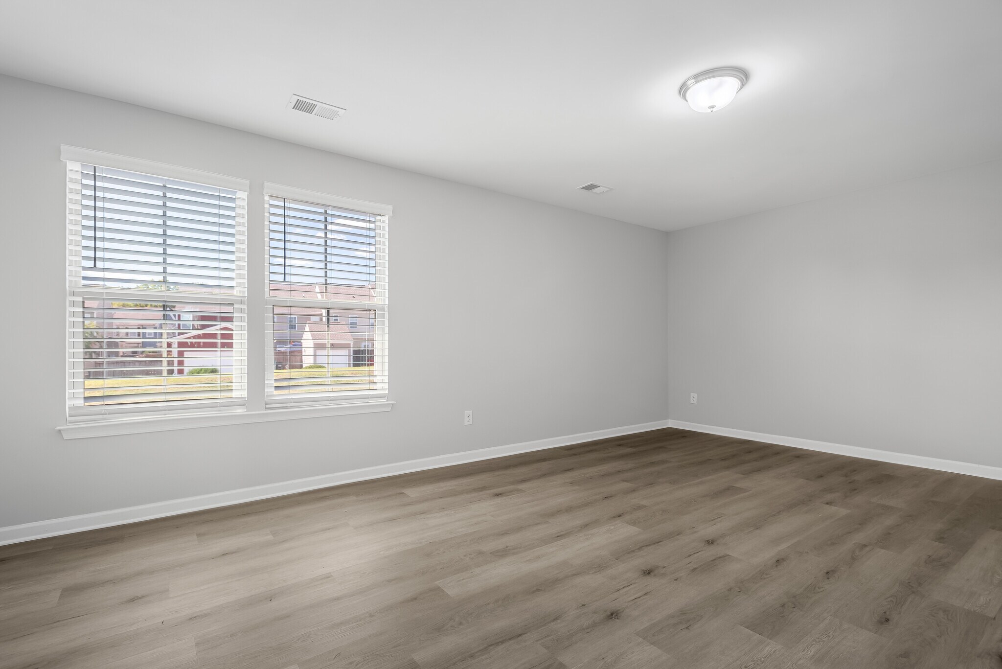Building Photo - 428 Heroit Dr