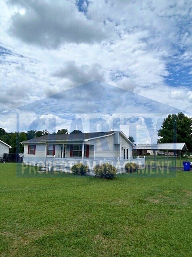 Primary Photo - Single Family Home with a Spacious Yard!