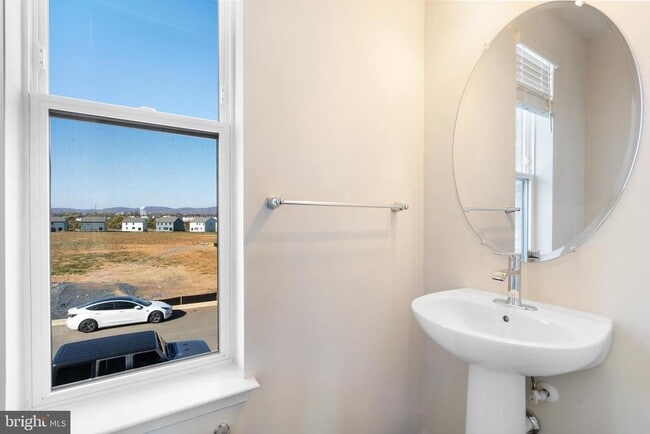 Building Photo - 760 Union St