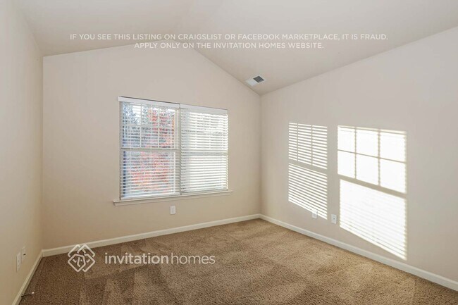 Building Photo - 119 Biscayne Terrace