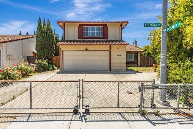 Building Photo - Spacious 4-Bedroom Home in Prime Milpitas