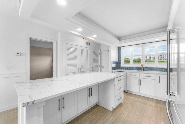 Building Photo - 2004 S Federal Hwy