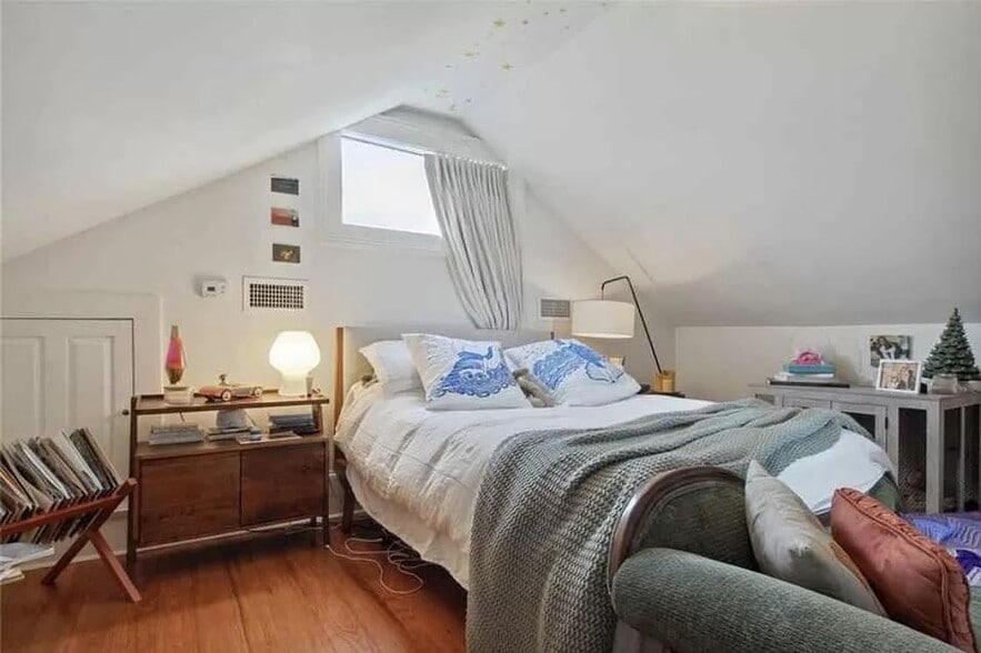 Building Photo - 1545 6th St